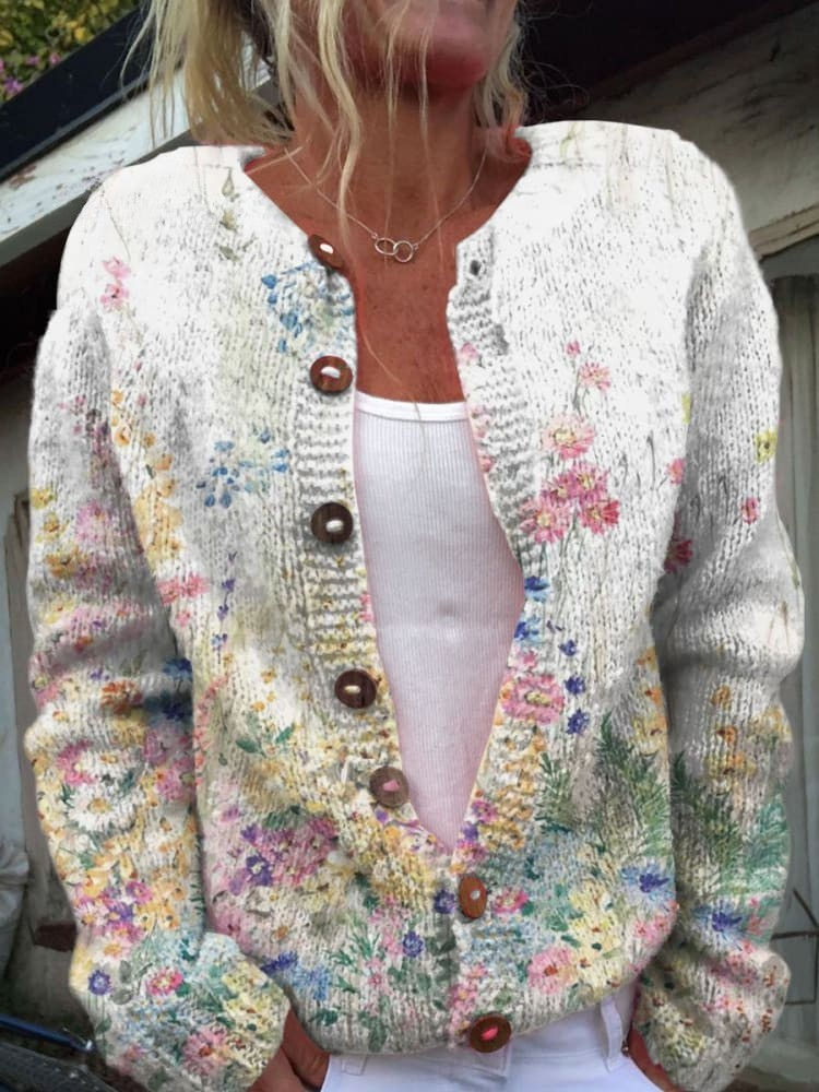 Daphne – Vintage Flower Art Print Buttoned Cardigan Sweater